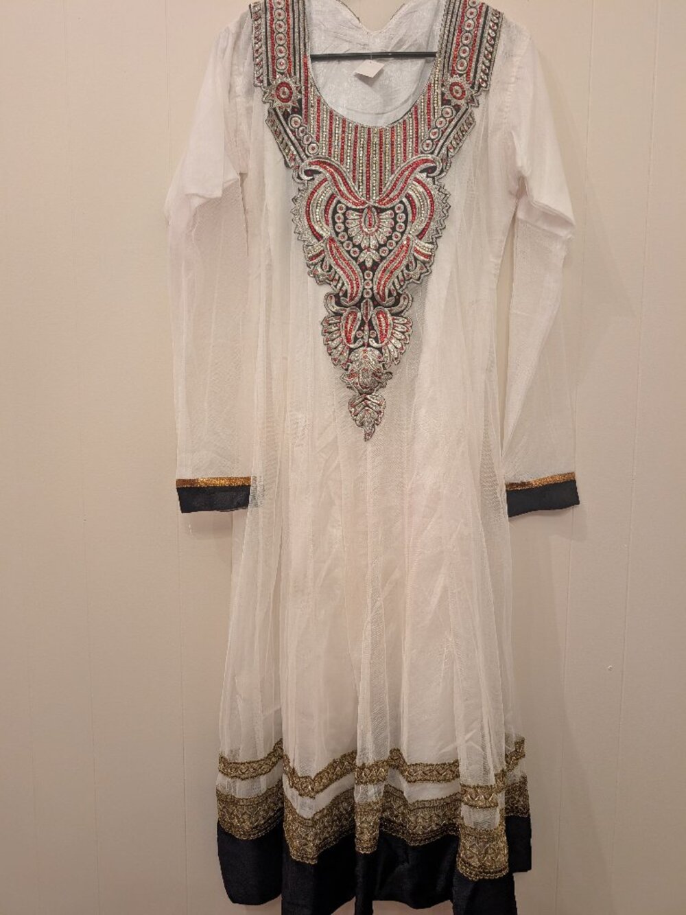 Long White and Black Anarkali Size 42